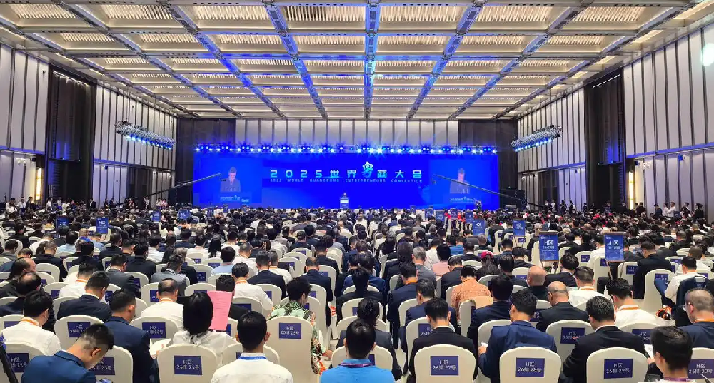 喜報(bào)！沃德精密董事長(zhǎng)任向陽(yáng)榮獲“廣東省非公有制經(jīng)濟(jì)人士?jī)?yōu)秀中國(guó)特色社會(huì)主義事業(yè)建設(shè)者”稱號(hào)